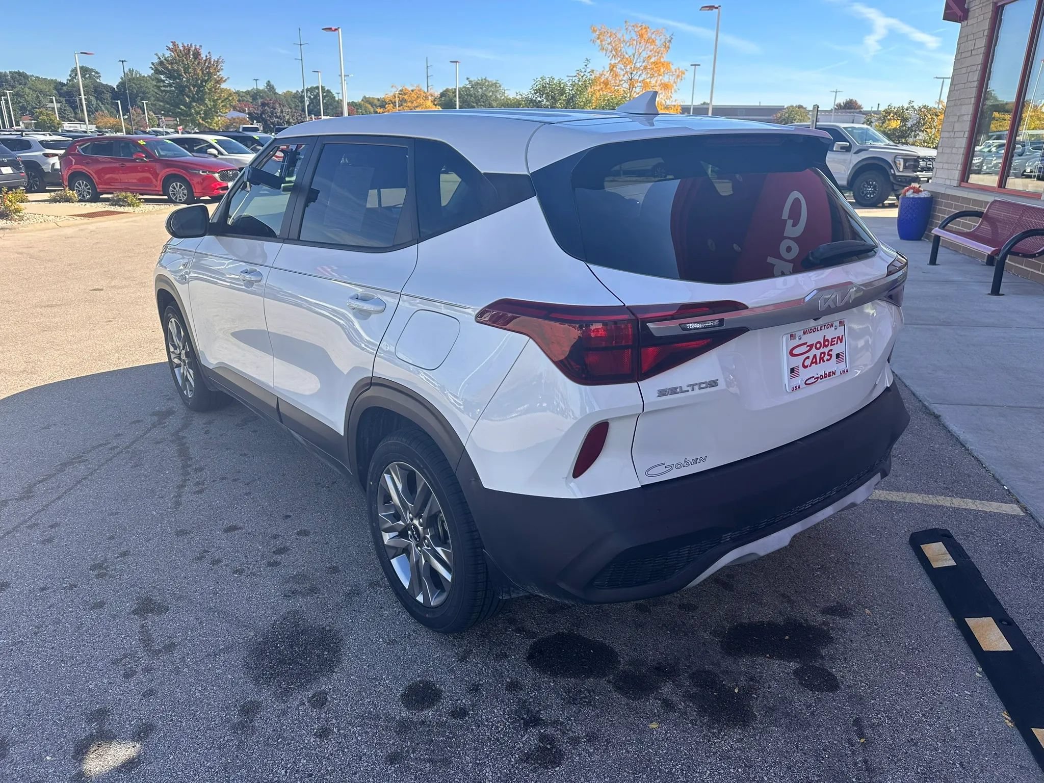 Used 2023 Kia Seltos LX AWD/4WD image 8