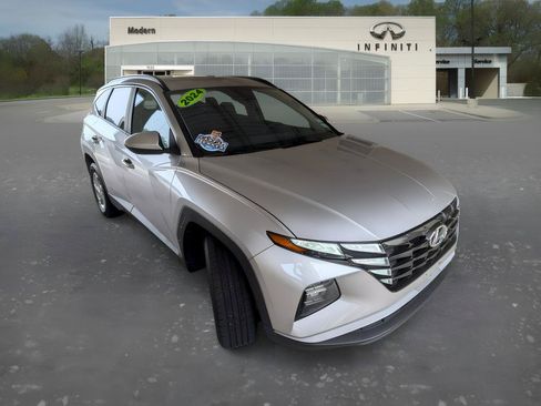 Used 2024 Hyundai Tucson SEL AWD/4WD image 2