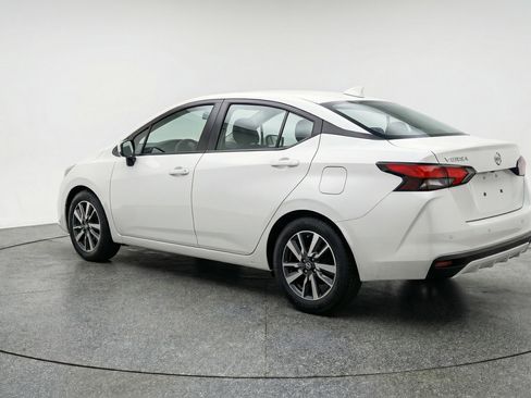 Used 2025 Nissan Versa SV image 6