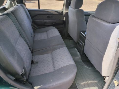 Used 1997 Nissan Pathfinder LE AWD/4WD image 18