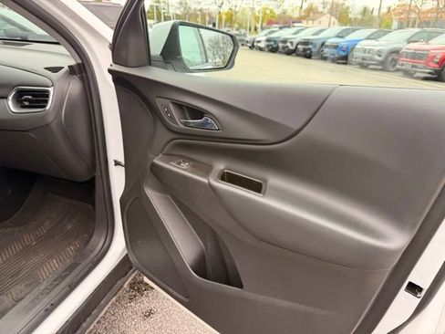 Used 2023 Chevrolet Equinox LT AWD/4WD image 26