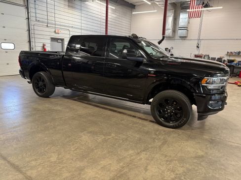 Used 2022 RAM 2500 Laramie AWD/4WD image 6
