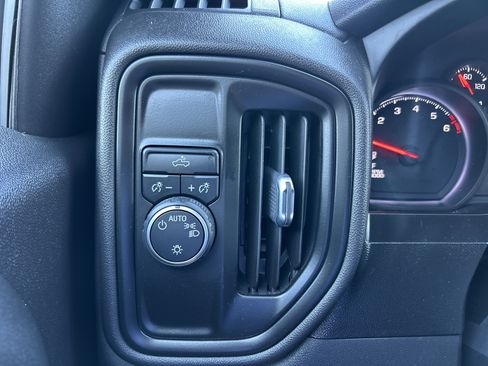 Used 2021 Chevrolet Silverado 1500 Custom image 21