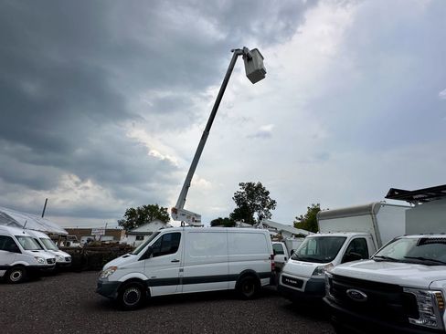 Used 2013 Mercedes-Benz Sprinter 3500 image 2