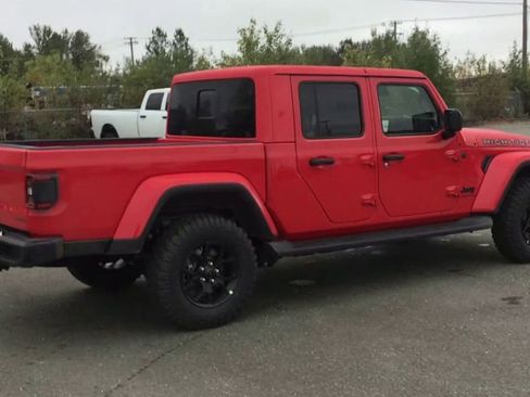 New 2025 Jeep Gladiator Sport image 8