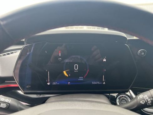 Certified 2024 Chevrolet Trax RS w/ Driver Confidence Package image 12