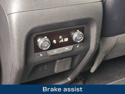 Used 2026 Chevrolet Traverse RS w/ LPO, Floor Liner Package AWD/4WD image 19