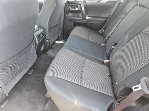Used 2021 Toyota 4Runner TRD Off-Road AWD/4WD image 29
