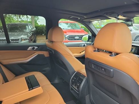 Used 2023 BMW X5 xDrive40i w/ M Sport Package AWD/4WD image 31