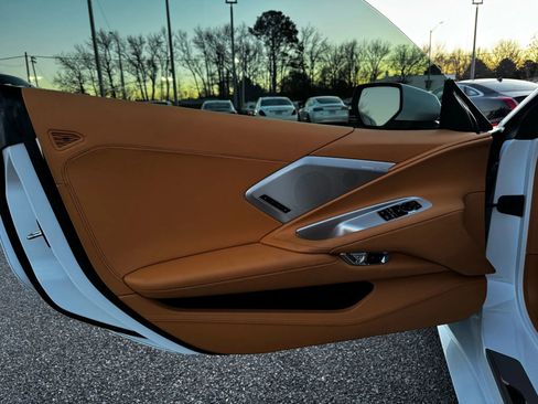 Used 2020 Chevrolet Corvette Stingray Premium Cpe w/ 3LT Preferred Equipment Group image 29