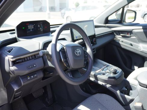 Used 2026 Toyota bZ FWD image 20