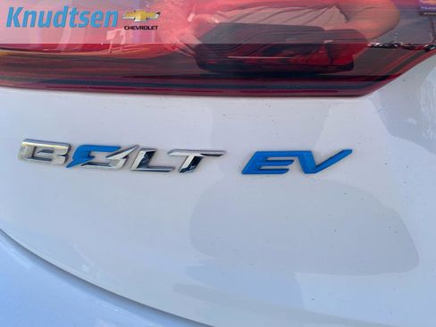 Used 2020 Chevrolet Bolt LT FWD image 9