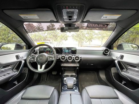 Used 2020 Mercedes-Benz A 220 image 29