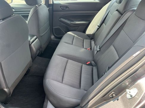 Used 2025 Nissan Altima 2.5 SV image 23