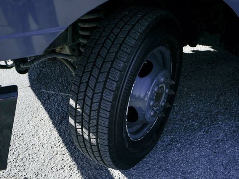 Used 2019 Ford E-450 and Econoline 450 Super Duty image 34