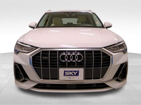 Used 2025 Audi Q3 2.0T Premium image 13