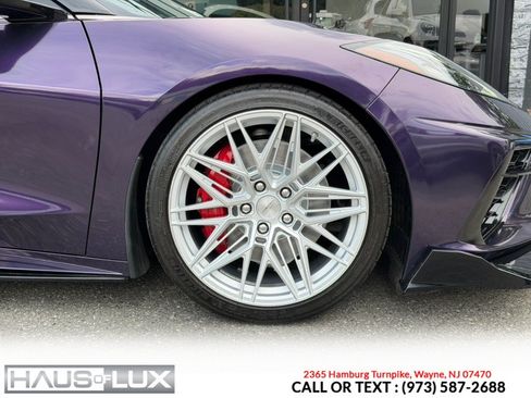 Used 2021 Chevrolet Corvette Stingray Premium Cpe w/ Z51 Performance Package RWD image 19