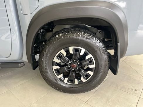 Used 2024 Nissan Frontier Pro-X image 29