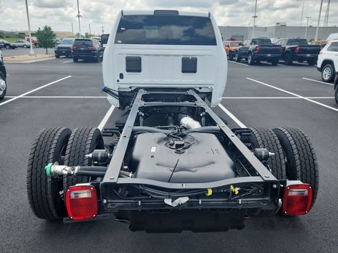 New 2026 RAM 5500 Tradesman AWD/4WD image 20