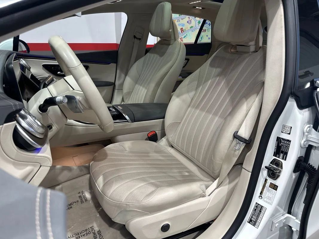 Used 2022 Mercedes-Benz EQS 450+ Sedan image 15