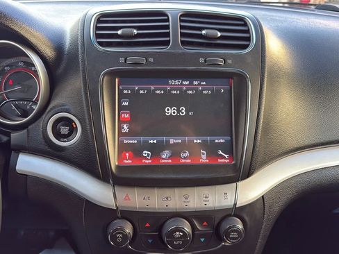 Used 2019 Dodge Journey GT image 17