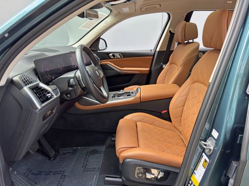Used 2023 BMW X7 xDrive40i w/ Executive Package AWD/4WD image 17