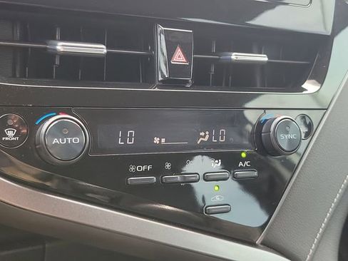Used 2024 Toyota Camry SE FWD image 24