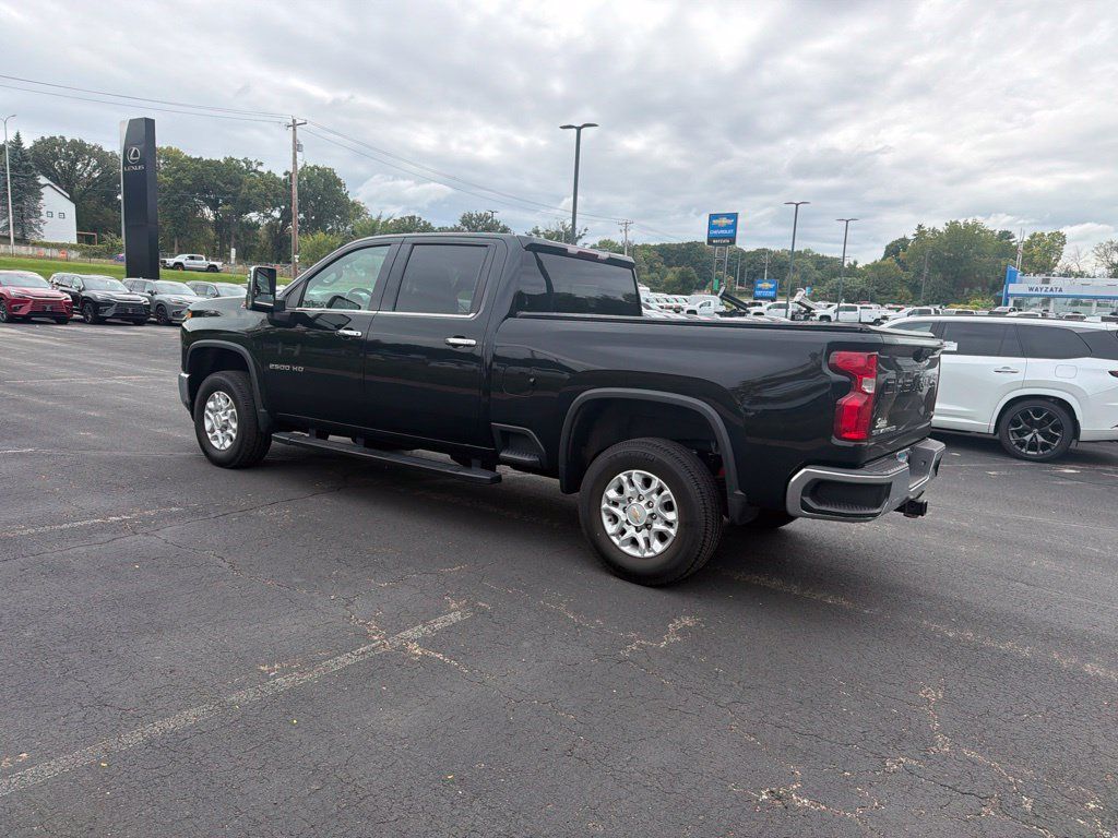Used 2021 Chevrolet Silverado 2500 LTZ w/ Z71 Off-Road Package AWD/4WD image 23