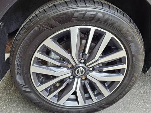 Used 2021 Nissan Kicks SV FWD image 10