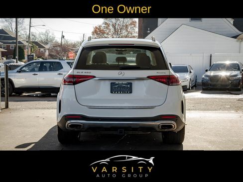 Used 2022 Mercedes-Benz GLE 450 4MATIC w/ AMG Line Exterior image 5