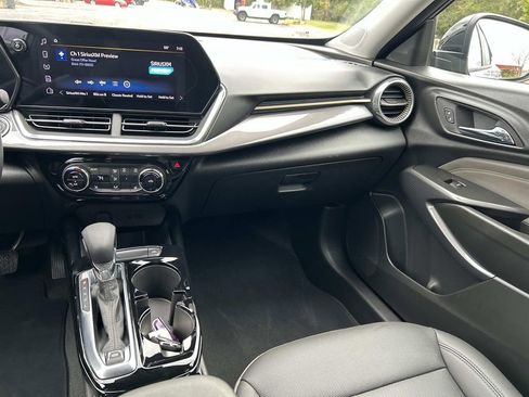Used 2025 Chevrolet Trax ACTIV w/ Driver Confidence Package image 18