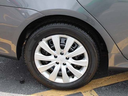 Used 2012 Toyota Corolla LE FWD image 8