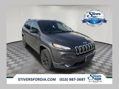 Used 2016 Jeep Cherokee Latitude w/ Cold Weather Group