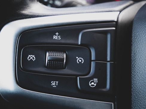 Used 2020 Chevrolet Silverado 1500 LT w/ All-Star Edition image 10