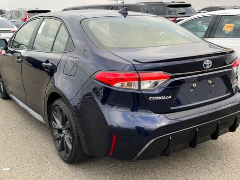 Used 2023 Toyota Corolla SE image 4