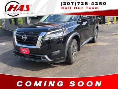 Used 2023 Nissan Pathfinder SV w/ Cargo Package
