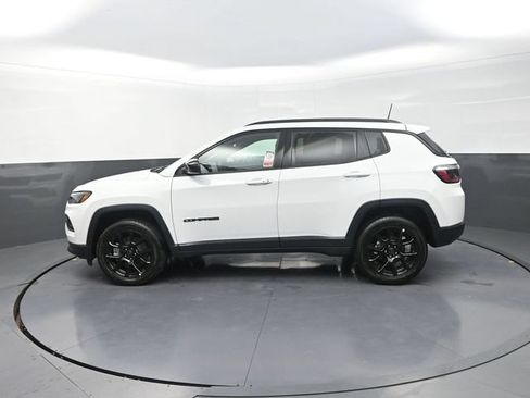 New 2026 Jeep Compass Latitude AWD/4WD image 6