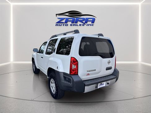 Used 2015 Nissan Xterra X image 4