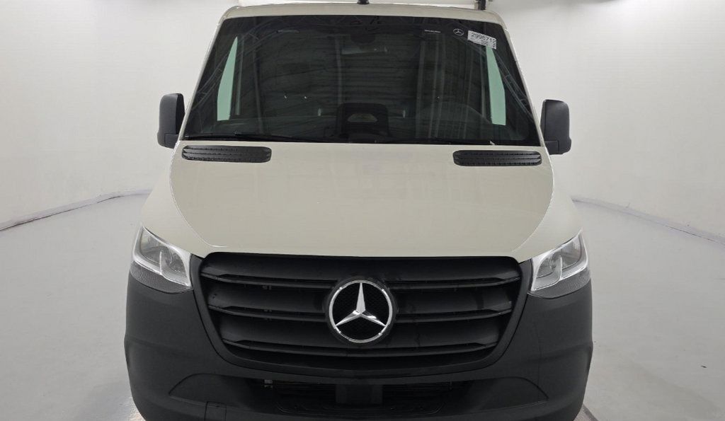 Used 2025 Mercedes-Benz Sprinter 2500 image 2