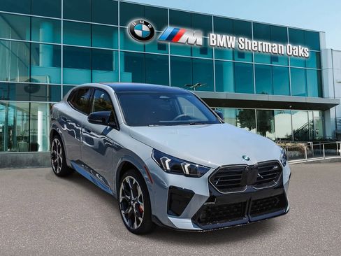 New 2026 BMW X2 M35i w/ Technology Package AWD/4WD image 3