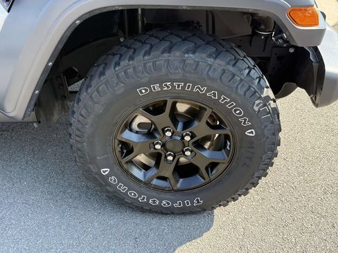 Used 2023 Jeep Wrangler Unlimited Sport AWD/4WD image 12