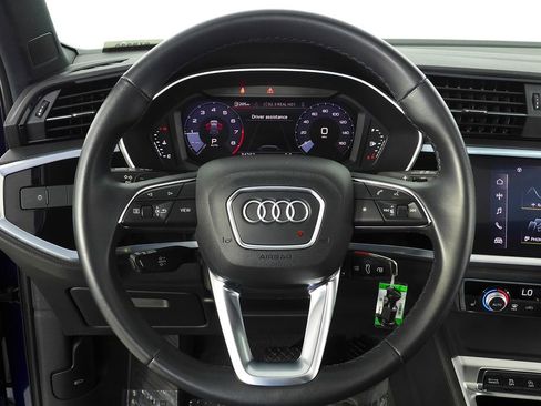 Used 2022 Audi Q3 2.0T Premium w/ Convenience Package image 27
