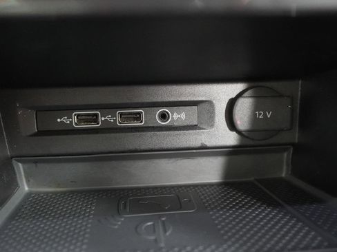 Used 2020 Volkswagen Tiguan SEL FWD image 31
