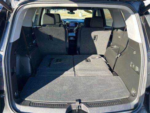 Used 2022 GMC Acadia SLE w/ Driver Convenience Package image 23