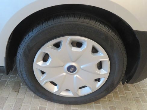 Used 2016 Ford Transit Connect XL image 10