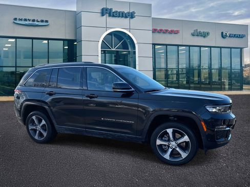 Used 2023 Jeep Grand Cherokee 4x4 4WD w/ Luxury Tech Group II image 1