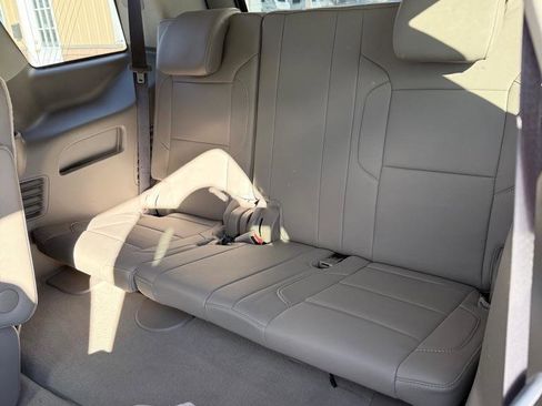 Used 2019 GMC Yukon SLT w/ HD Trailering Package image 13