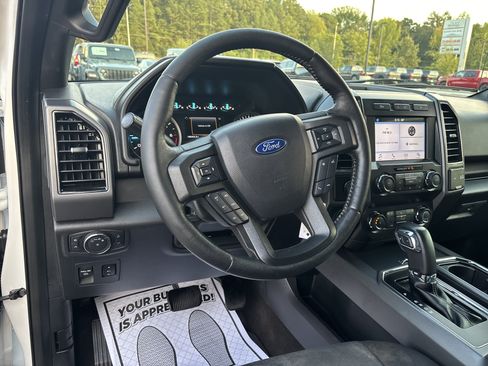 Used 2019 Ford F150 XLT w/ Equipment Group 302A Luxury AWD/4WD image 12