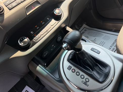 Used 2016 Kia Sportage LX AWD/4WD image 23