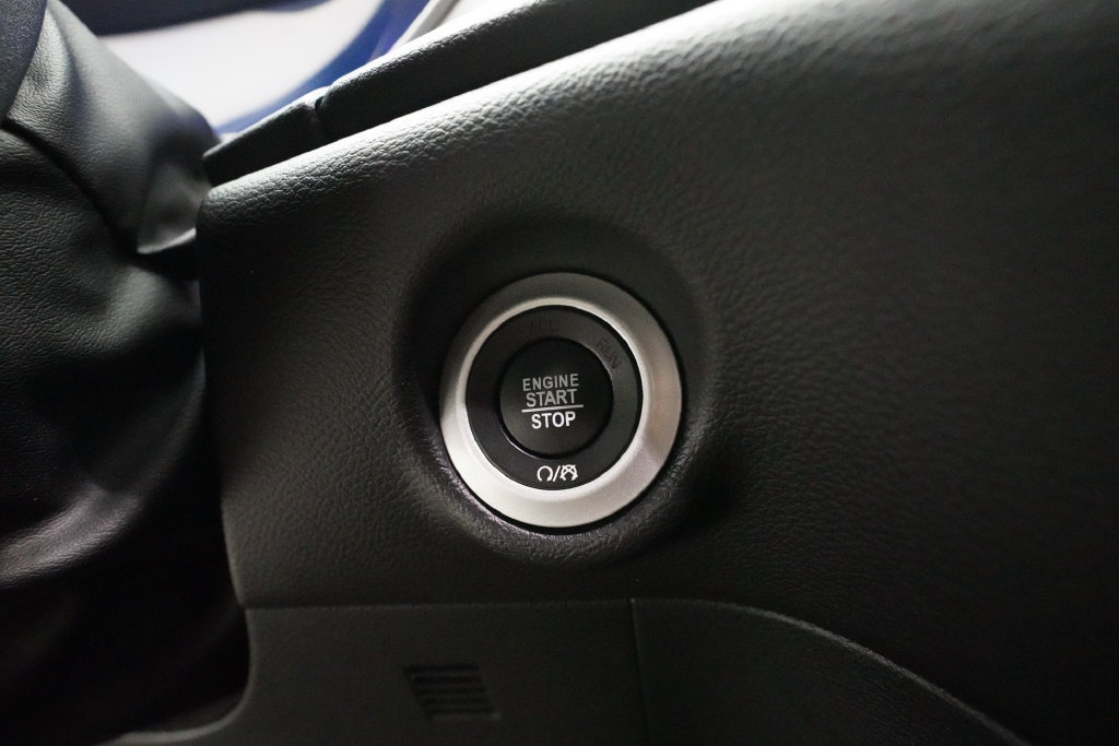 Used 2025 Chrysler Pacifica Select FWD image 31